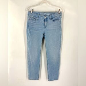 Calvin Klein Jeans Women's Capri Jeans Casual Light Blue Wash Size 8